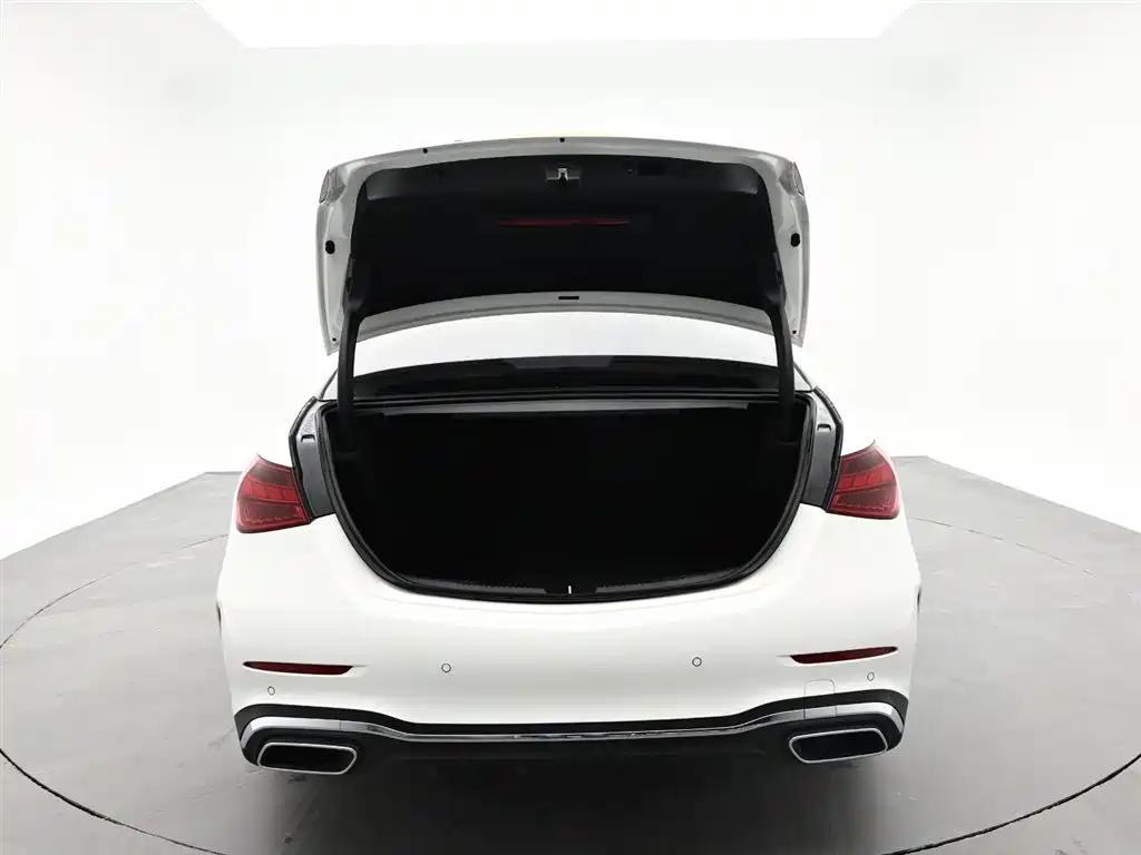Mercedes-Benz C-Class 2024 facelift C 260 L sports version купить на сайте DeffCars
