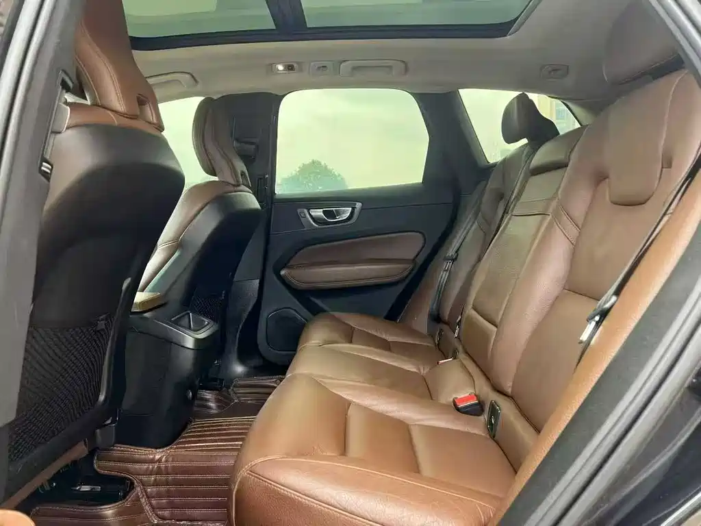 Volvo XC60 2019 T5 Four-wheel Drive Smart Edition National VI купить на сайте DeffCars