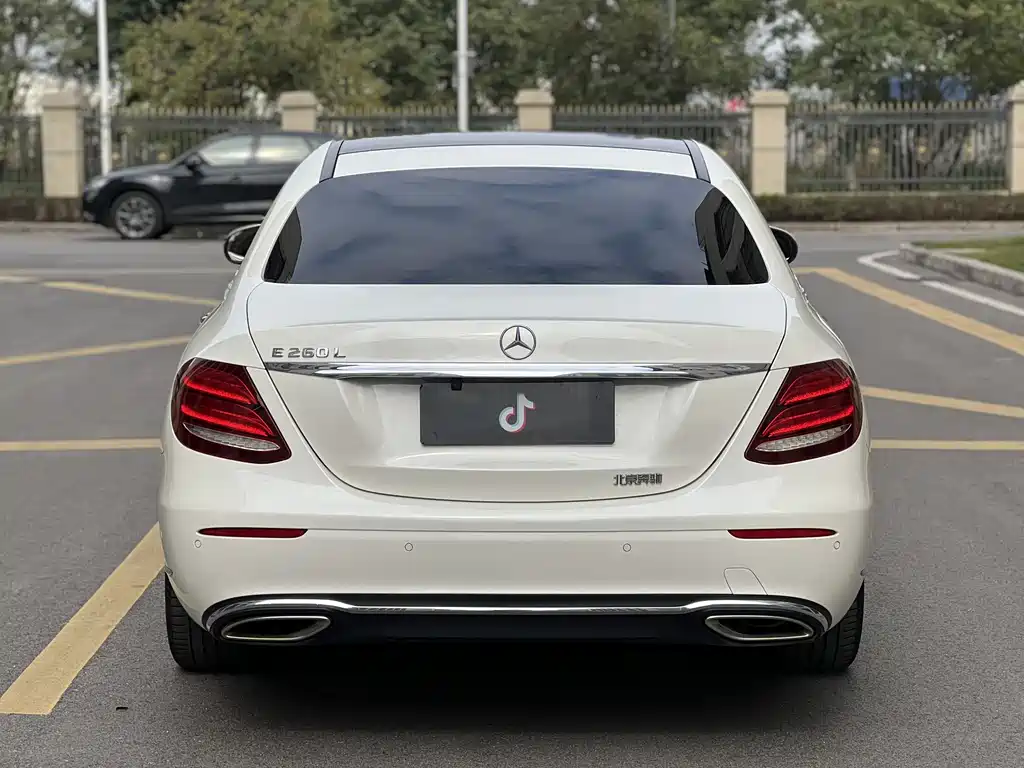 Mercedes-Benz E-Class 2019 E 260 L купить на сайте DeffCars