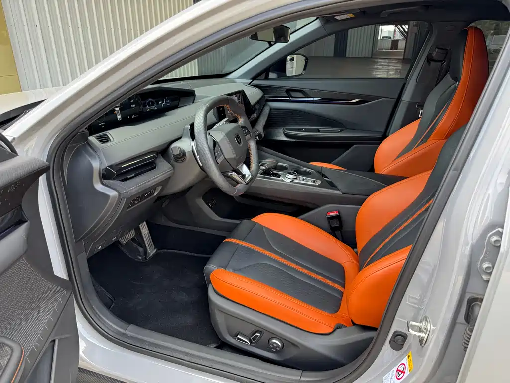 Changan UNI-V 2024 1.5T noble sports model купить на сайте DeffCars