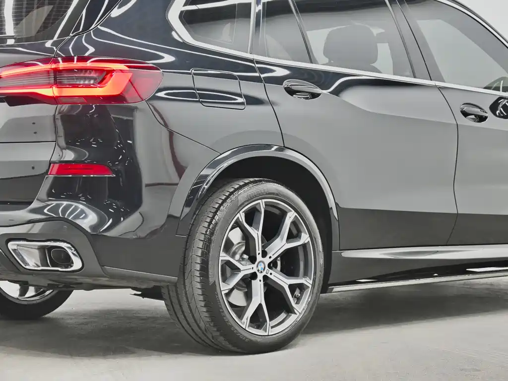 BMW X5 2022 xDrive 40Li M Sports Package купить на сайте DeffCars