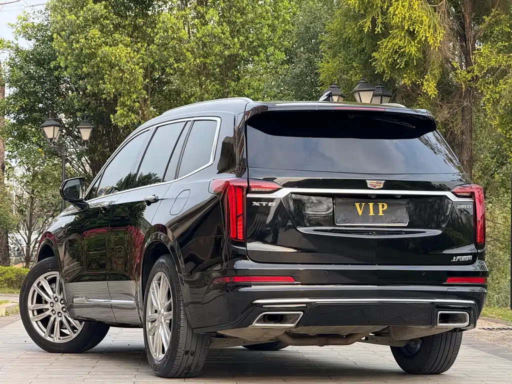 Cadillac XT6 2022 2.0T six-seat two-wheel drive luxury model купить на сайте DeffCars
