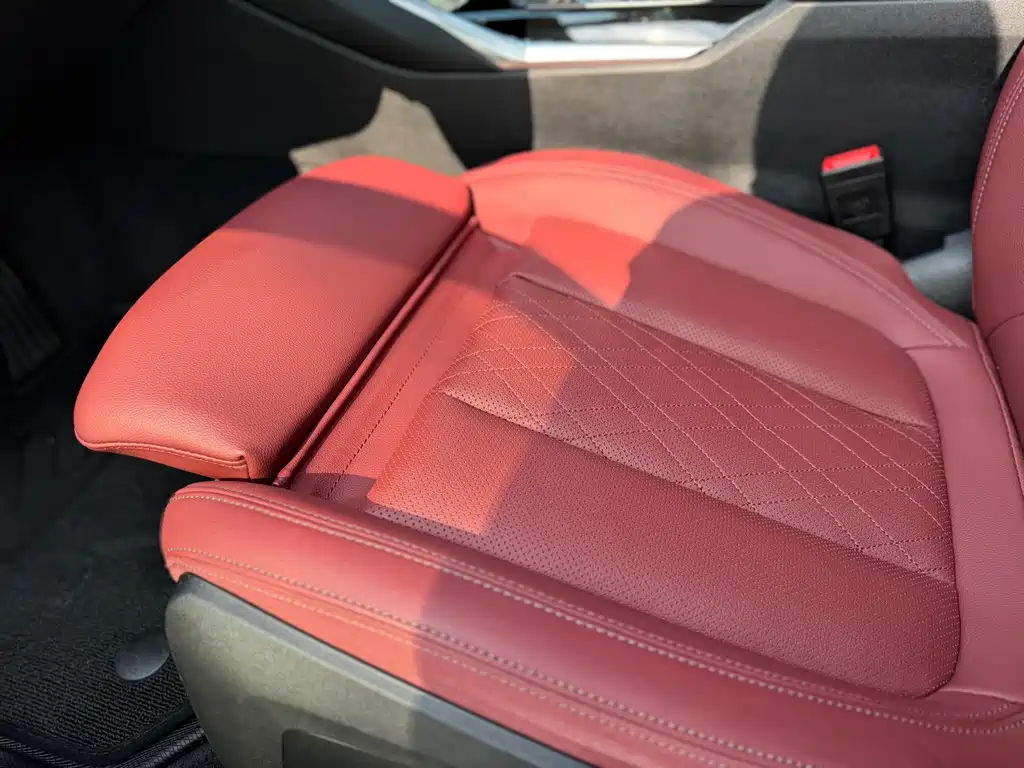 BMW 3 Series 2024 320i M Sports Package купить на сайте DeffCars