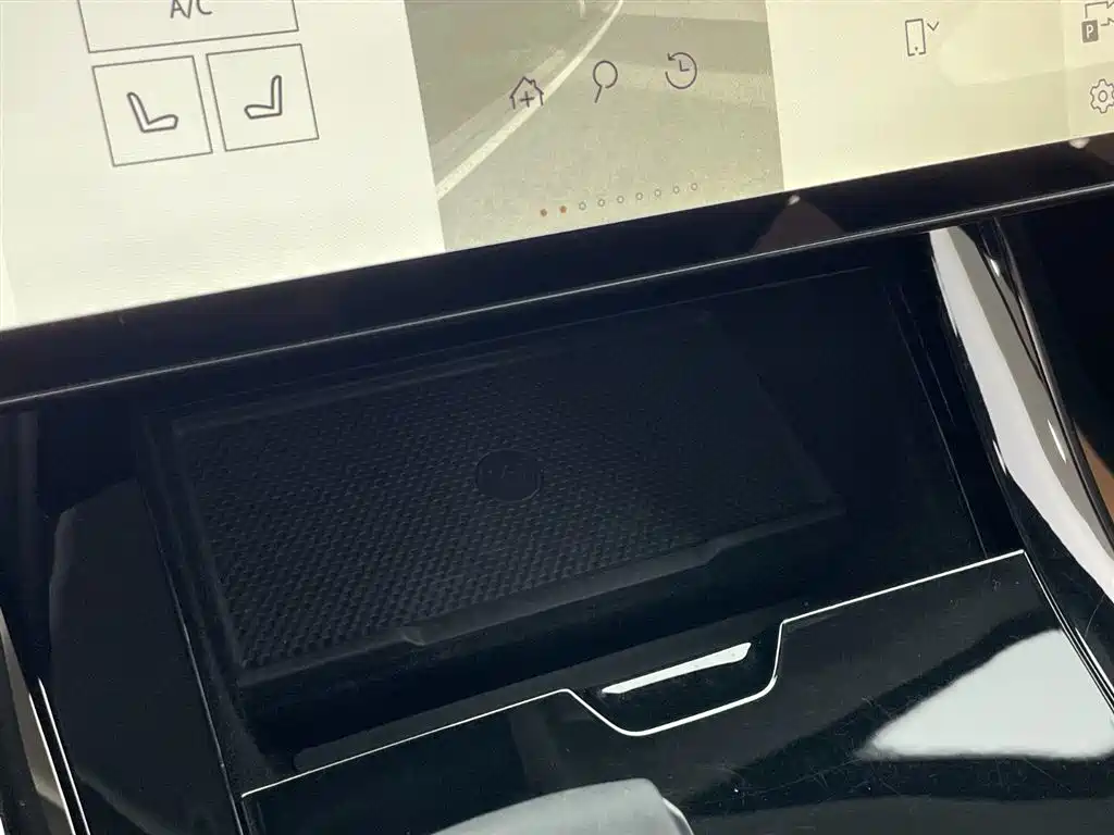 Range Rover Sport 2024 400PS Dynamic SE купить на сайте DeffCars