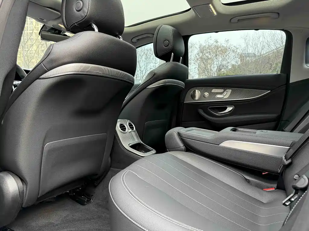 Mercedes-Benz E-Class 2022 E 300 L Luxury Model купить на сайте DeffCars