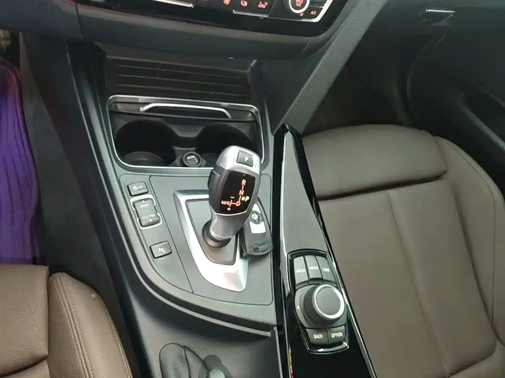 BMW 3 Series 2018 320Li Fashion Model купить на сайте DeffCars