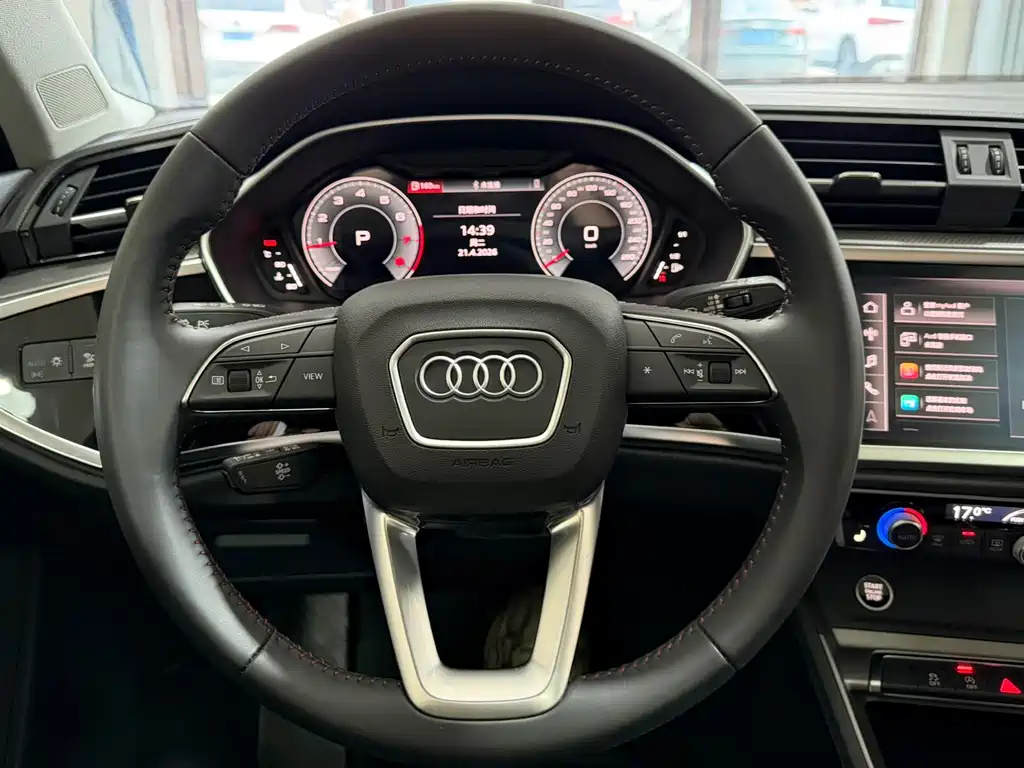 Audi Q3 2022 35 TFSI Fashionable and Elegant купить на сайте DeffCars
