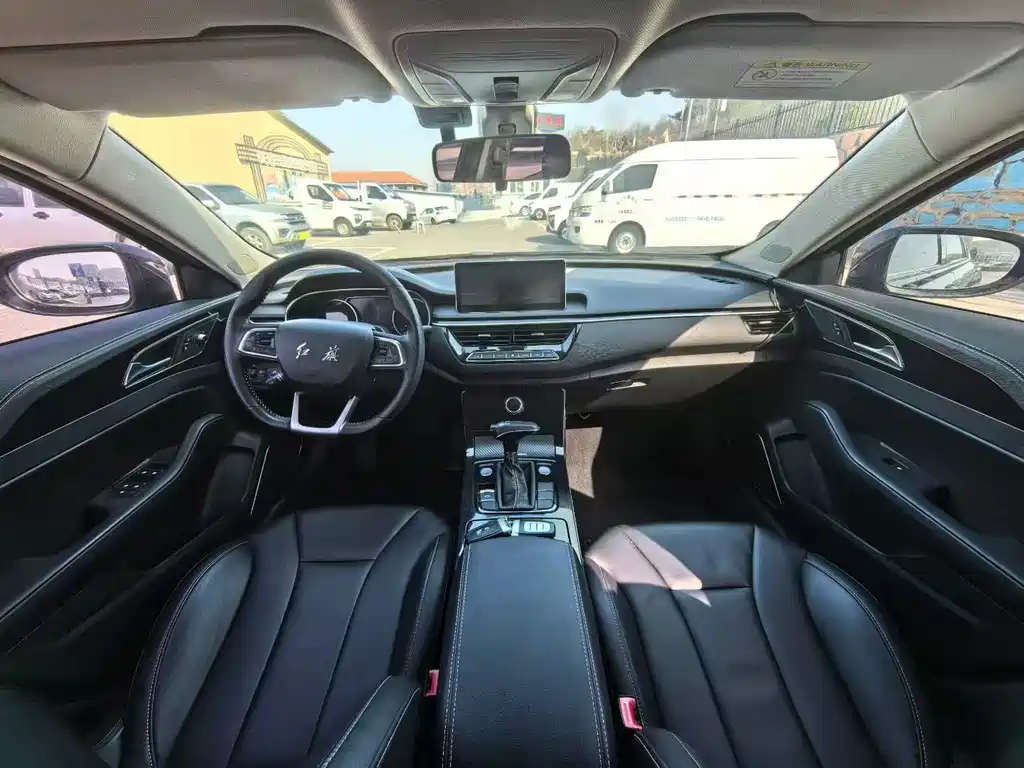 Hongqi H5 2018 30TD Smart Connected Edition купить на сайте DeffCars