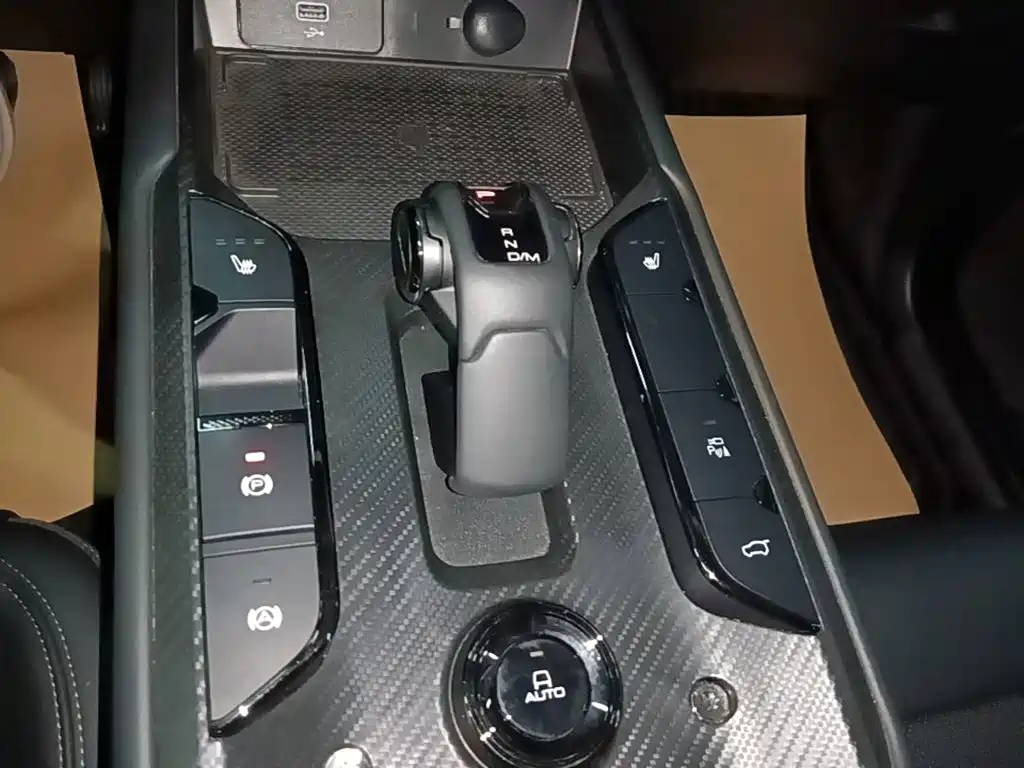 Haval Big Dog PLUS 2023 1.5T two-wheel drive trendy version Plus купить на сайте DeffCars