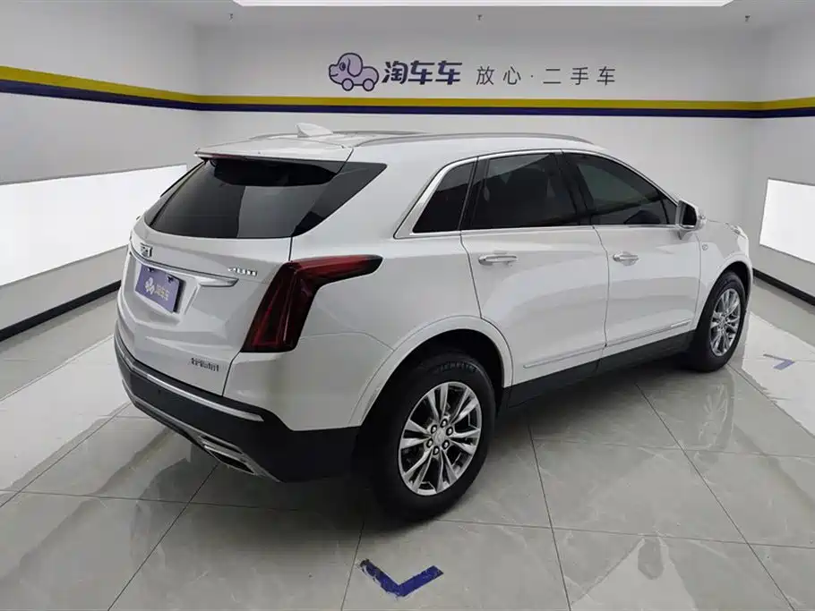 Cadillac XT5 2023 2.0T two-wheel drive fashion model купить на сайте DeffCars