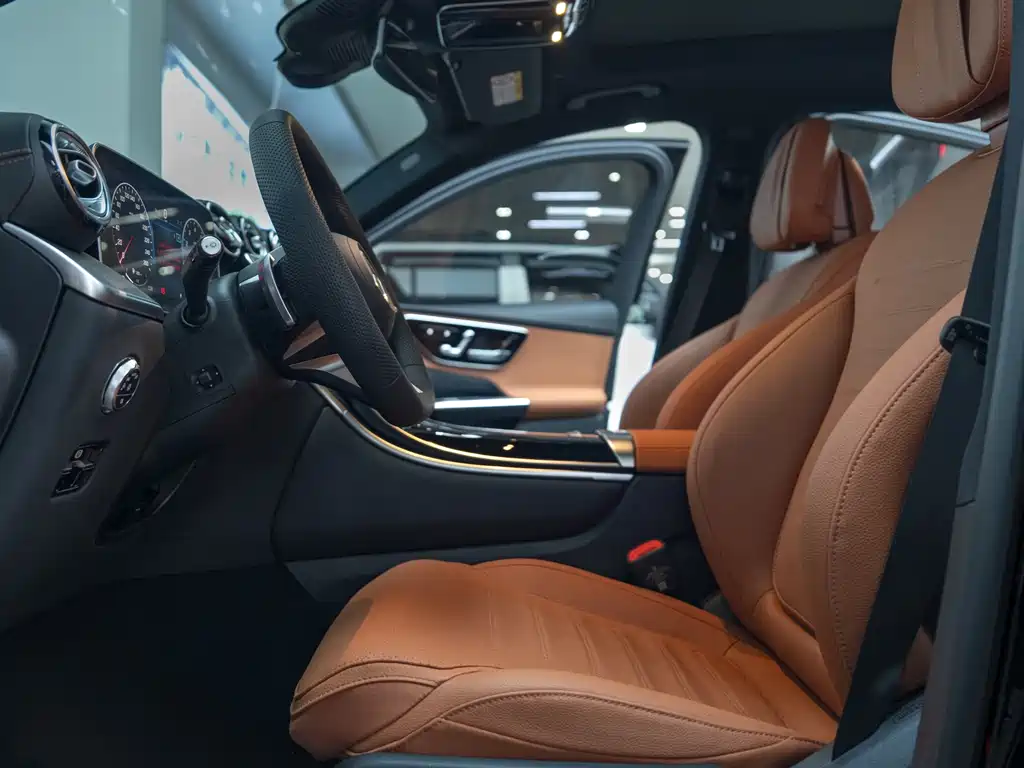 Mercedes-Benz GLC 2024 GLC 260 L 4MATIC luxury model 5 seats купить на сайте DeffCars