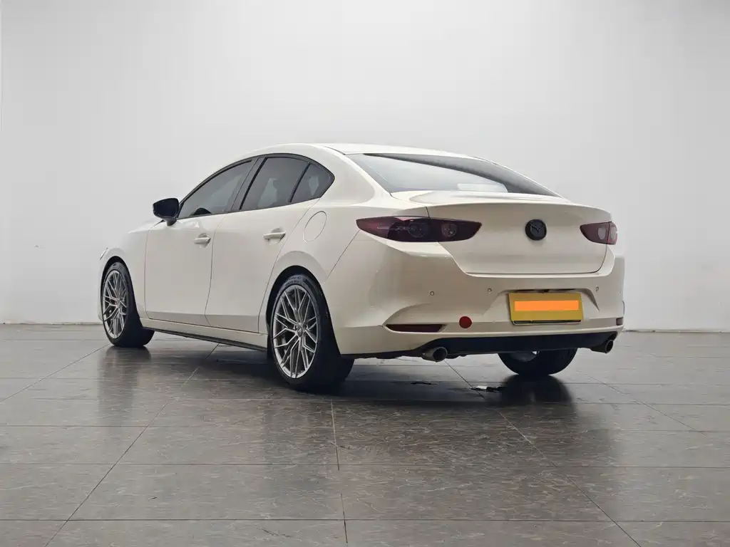 Mazda3 Angkesela 2021 2.0L Automatic Premium Edition купить на сайте DeffCars