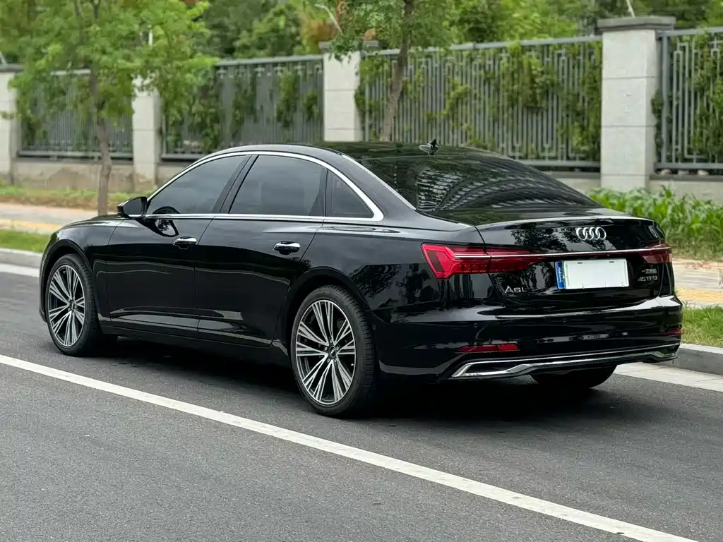 Audi A6L 2023 45 TFSI Premium Elegant Model купить на сайте DeffCars