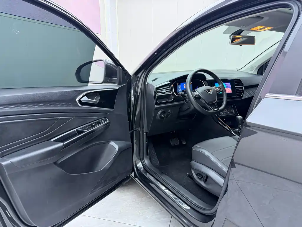 JETTA VS5 2022 280TSI Automatic Honor Pro купить на сайте DeffCars