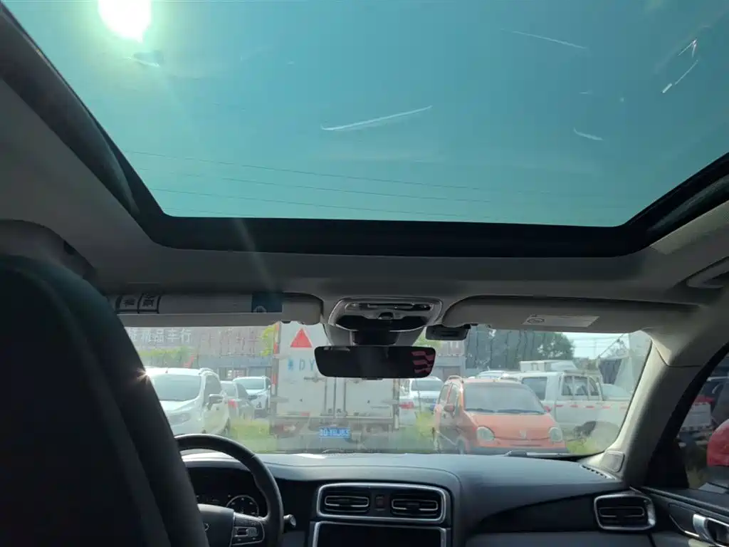 Lynk & Co 01 EM-P 2018 1.5T PHEV Jin Pro National V купить на сайте DeffCars