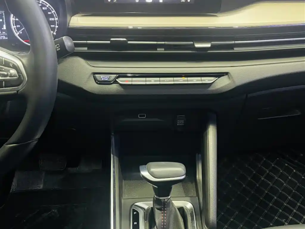 Vision X3 2021 PRO 1.5L CVT premium model купить на сайте DeffCars