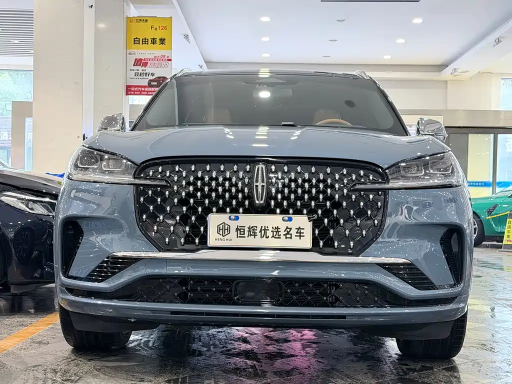 Aviator 2024 3.0T V6 four-wheel drive Presidential Edition six seats купить на сайте DeffCars