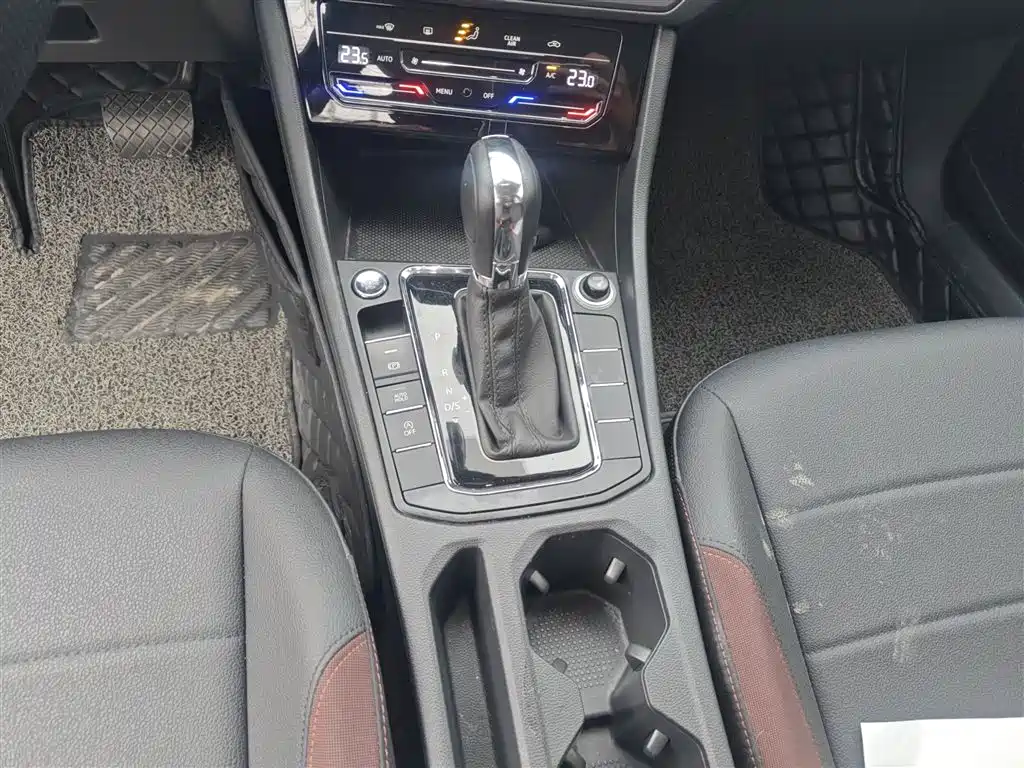 Bora 2021 1.5L Automatic Elite Intelligent Edition купить на сайте DeffCars
