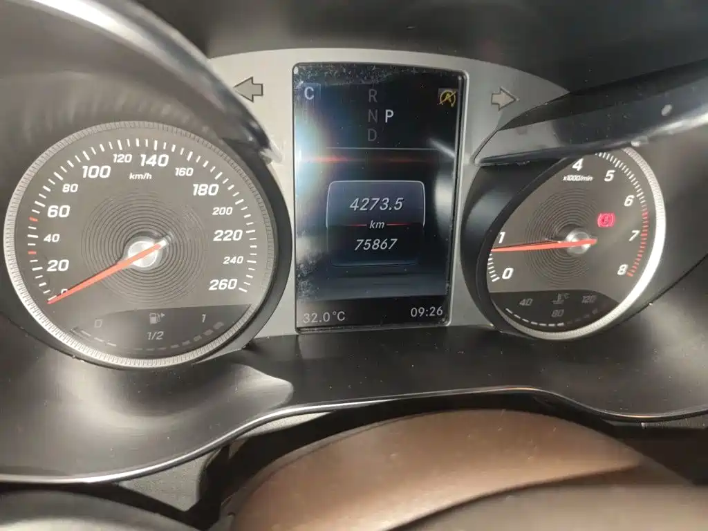 Mercedes-Benz GLC 2017 GLC 260 4MATIC Dynamic купить на сайте DeffCars