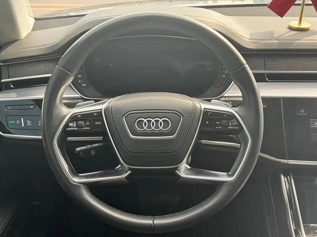 Audi A8 2023 A8L 50 TFSI quattro Premium Selection купить на сайте DeffCars