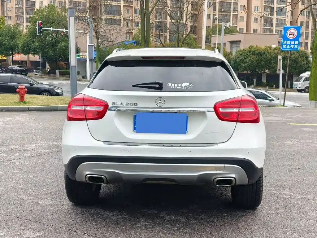 Mercedes-Benz GLA 2016 GLA 200 Fashion Model купить на сайте DeffCars