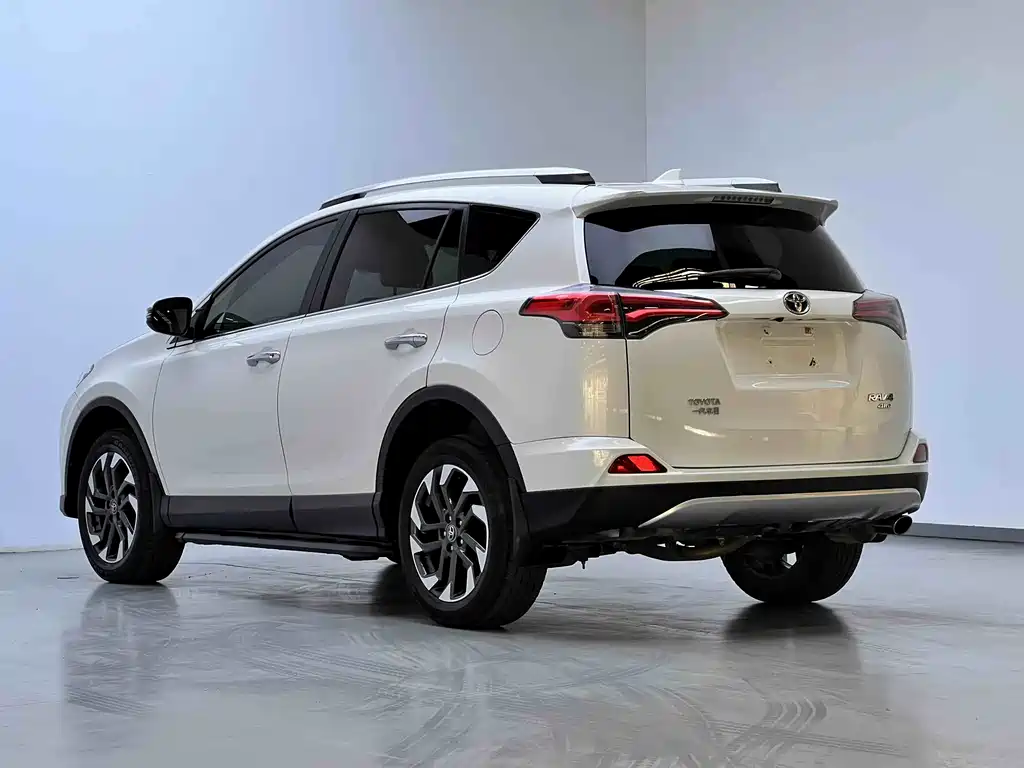 RAV4 Rongfang 2018 2.5L automatic four-wheel drive Elite i version купить на сайте DeffCars