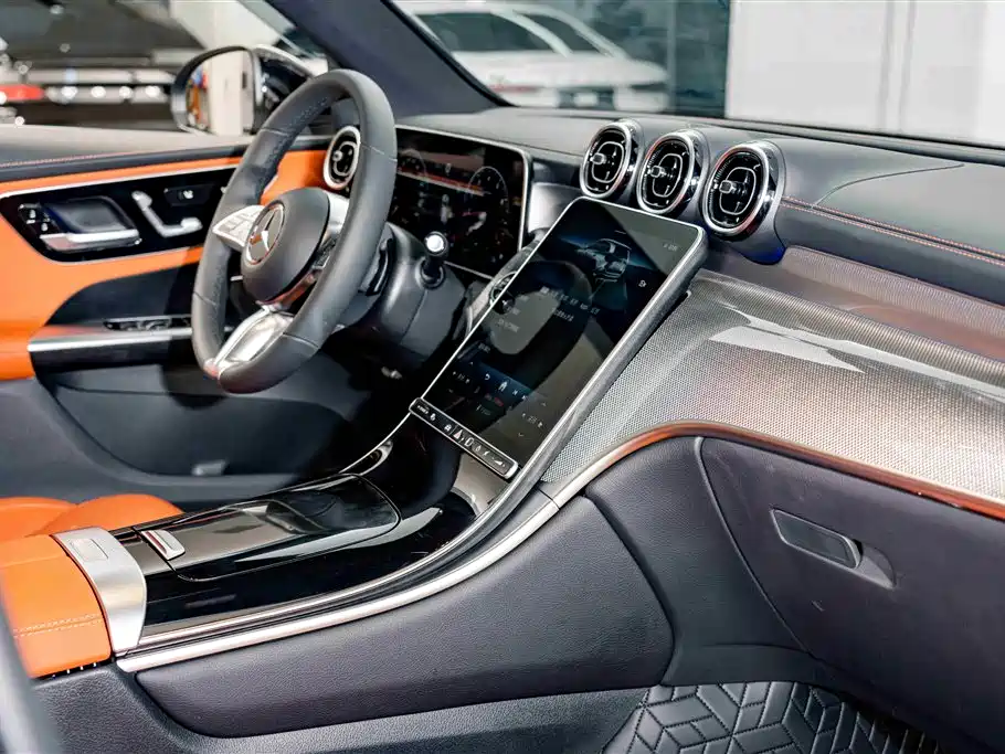 Mercedes-Benz GLC 2026 GLC 260 L 4MATIC Classic Edition купить на сайте DeffCars