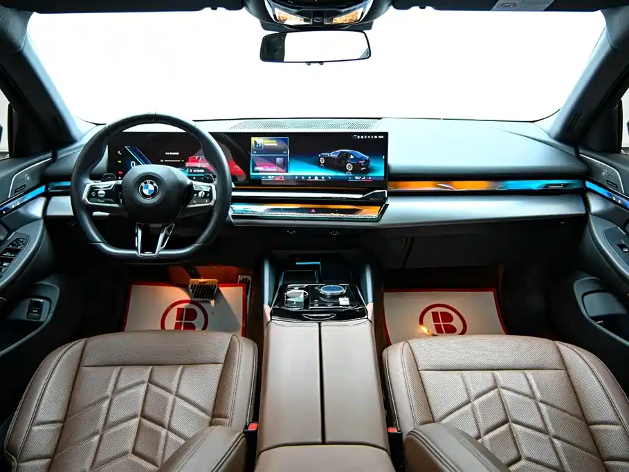 BMW 5 Series 2024 530Li Leading M Sports Package купить на сайте DeffCars