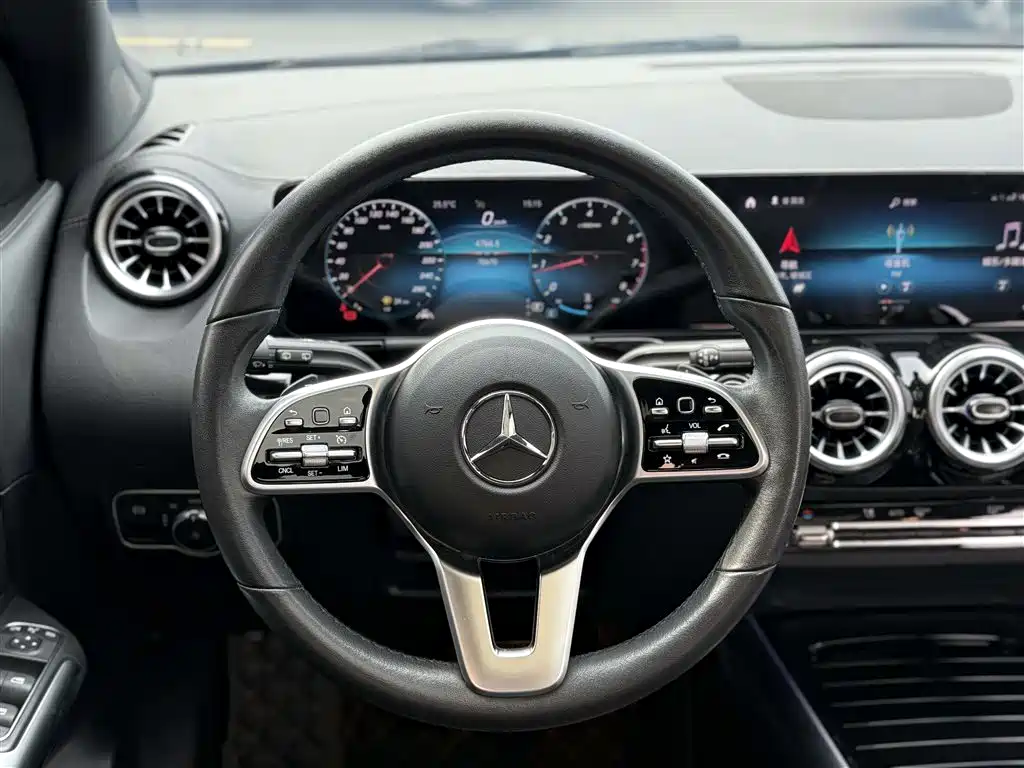 Mercedes-Benz GLA 2022 GLA 200 купить на сайте DeffCars