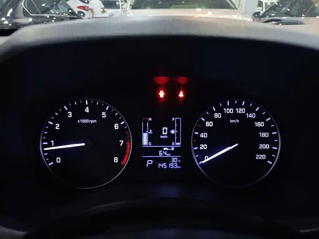 Beijing Hyundai ix25 2015 1.6L automatic two-wheel drive fashionable GS купить на сайте DeffCars
