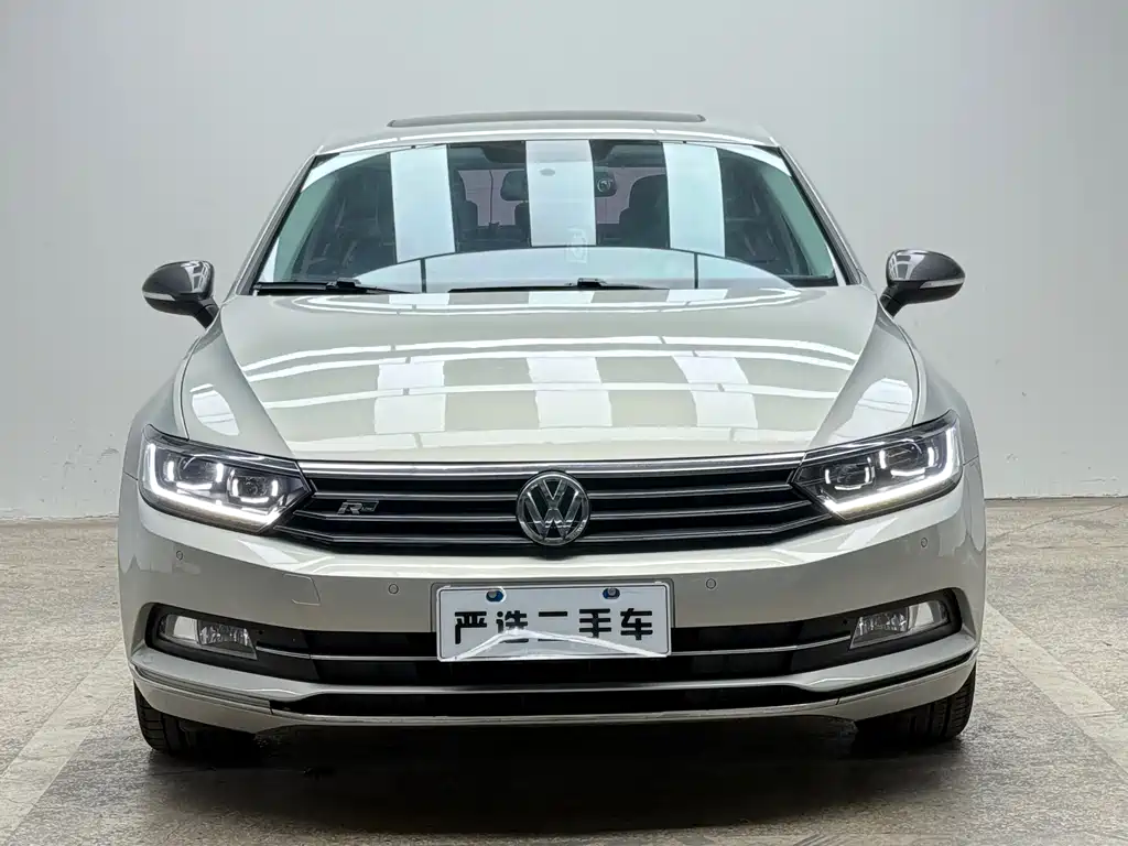 Magotan 2017 330TSI DSG leading model купить на сайте DeffCars