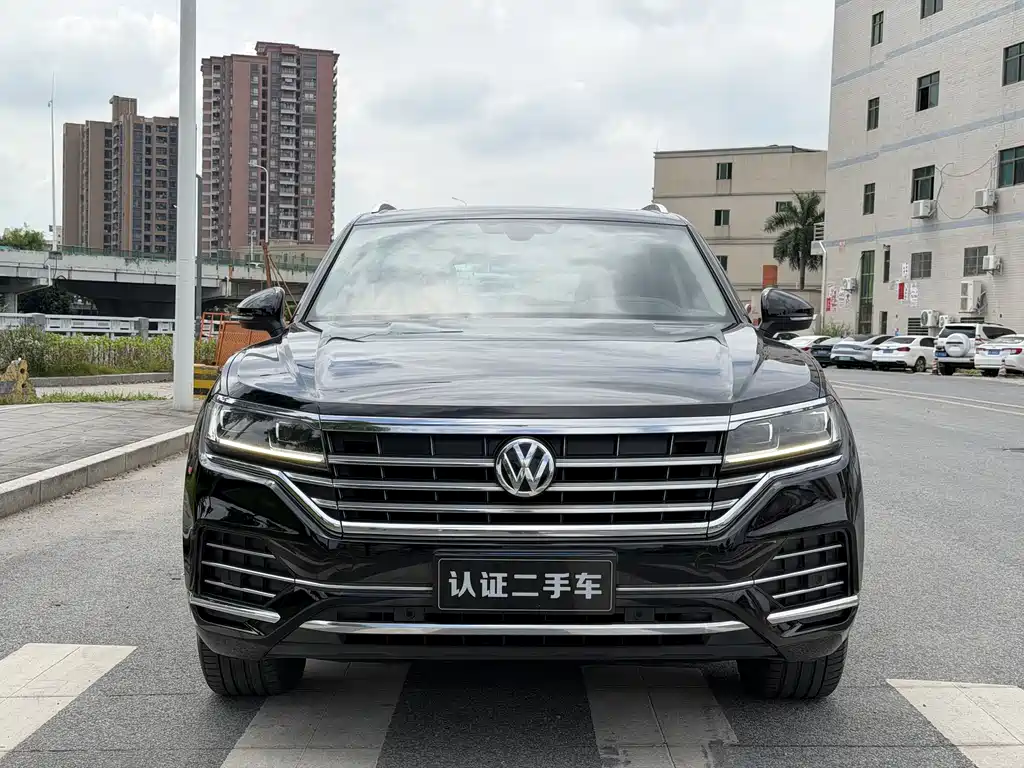 Touareg 2019 2.0TSI Sharp Wing Edition National VI купить на сайте DeffCars