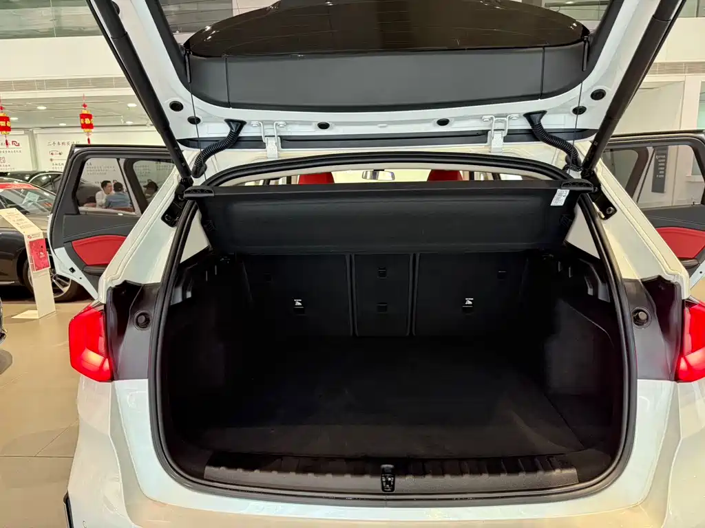 BMW X1 2023 sDrive20Li X Design Package купить на сайте DeffCars