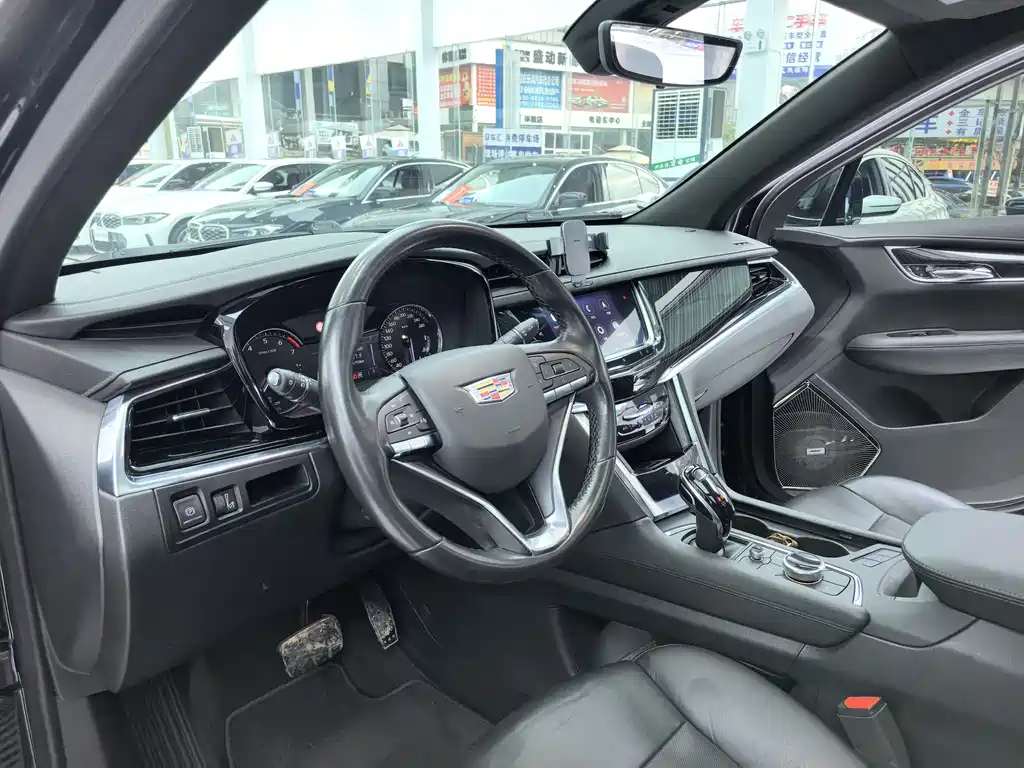 Cadillac XT6 2020 28T six-seat four-wheel drive luxury model купить на сайте DeffCars