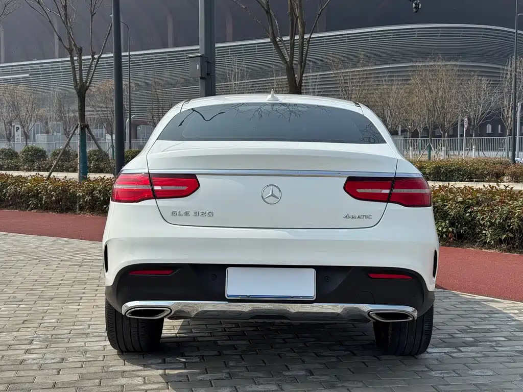 Mercedes-Benz GLE Coupe 2015 GLE 320 4MATIC Coupe SUV купить на сайте DeffCars
