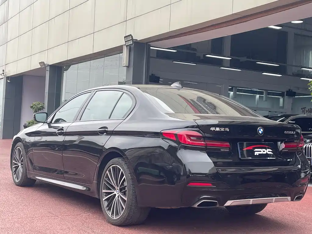 BMW 5 Series 2020 530Li Leading M Sports Package купить на сайте DeffCars