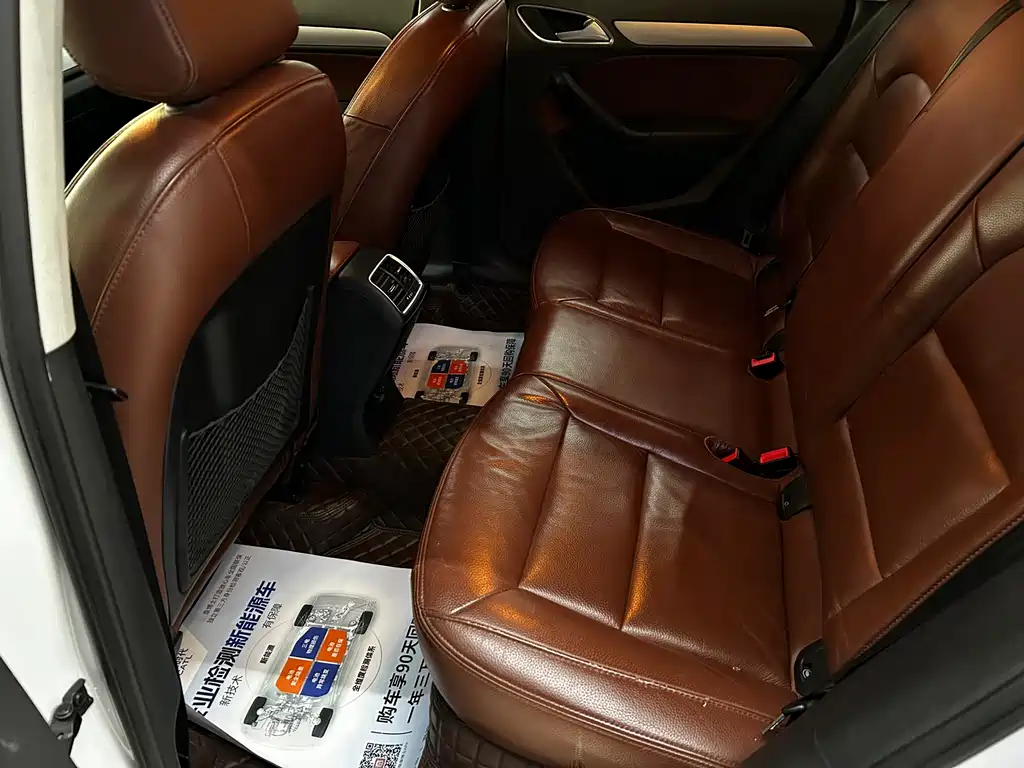 Audi Q3 2018 30th Anniversary Model 30 TFSI Standard Model купить на сайте DeffCars