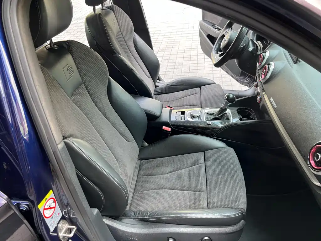 Audi S3 2017 facelift S3 2.0T Limousine купить на сайте DeffCars