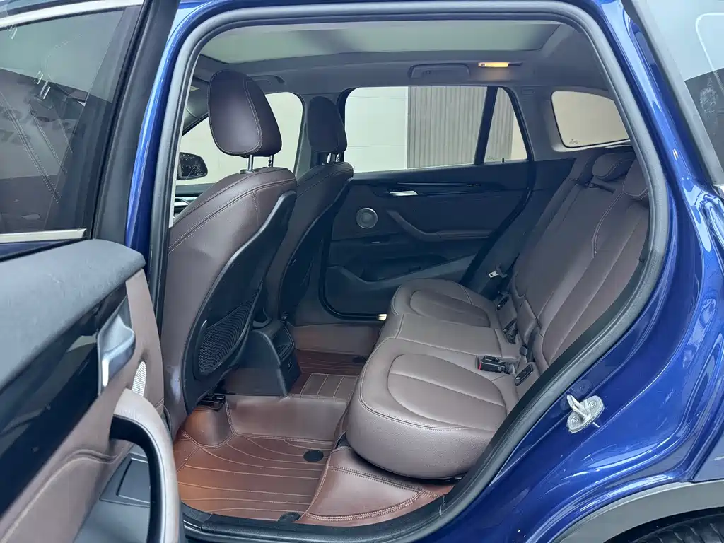 BMW X1 2021 sDrive20Li Fashion Model купить на сайте DeffCars