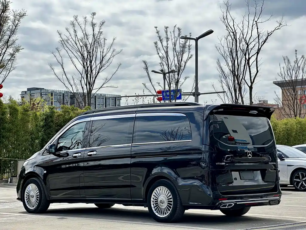 Vito 2023 2.0T Business Edition 7 seats купить на сайте DeffCars