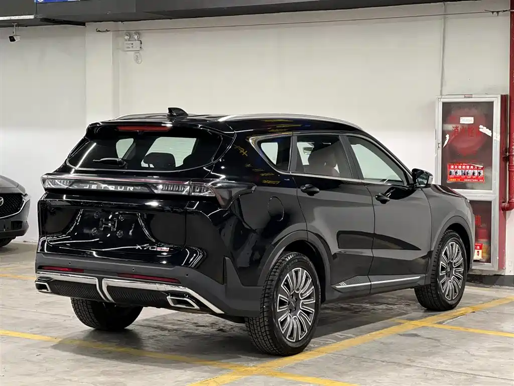 Jietu X70 PLUS 2025 1.5T luxury version 5 seats купить на сайте DeffCars