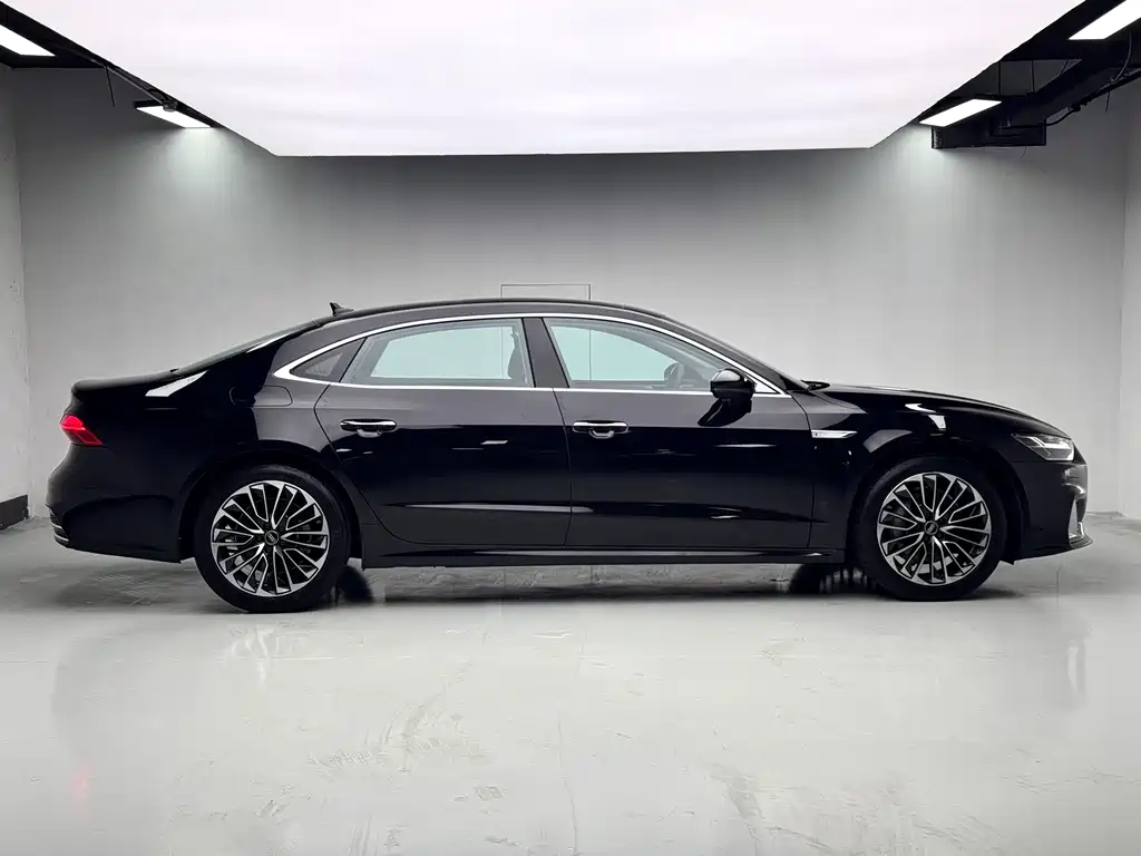 Audi A7L 2025 45 TFSI luxury model купить на сайте DeffCars