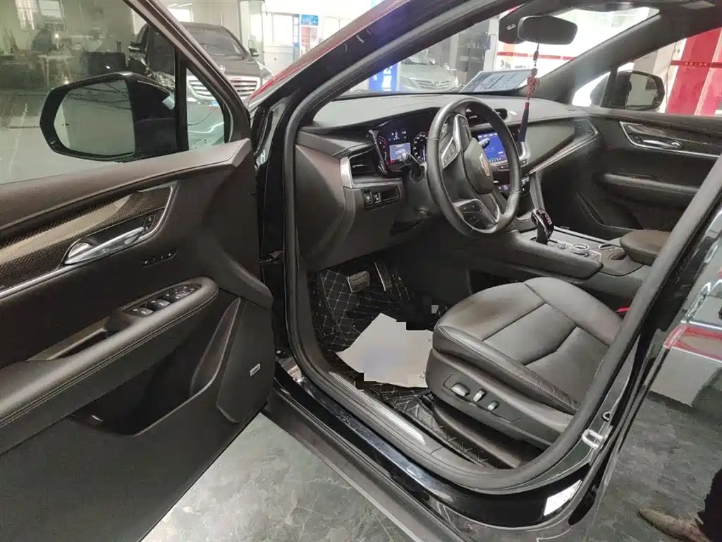Cadillac XT5 2024 2.0T four-wheel drive luxury model (Hummingbird version) купить на сайте DeffCars