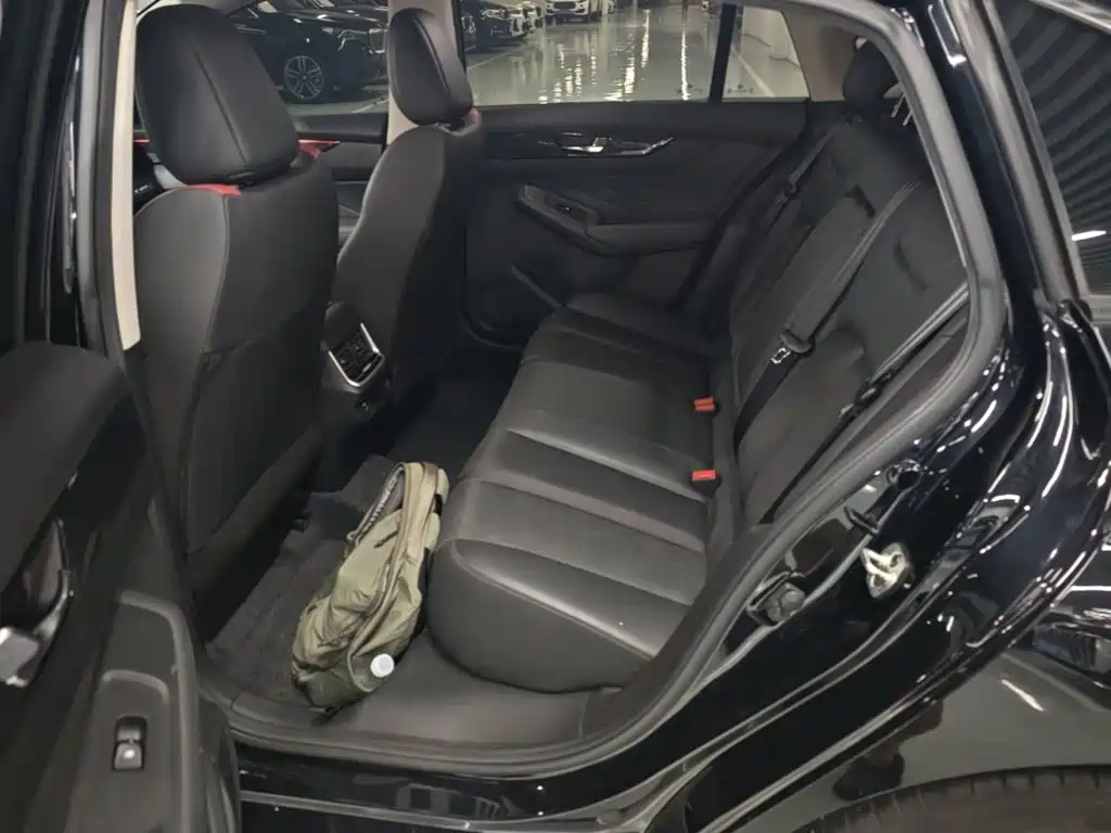 Yixuan max 2023 1.5T Ultra Daddy Edition купить на сайте DeffCars