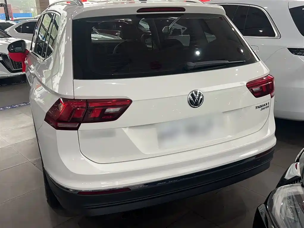 Tiguan L 2019 280TSI automatic two-wheel drive panoramic comfort version National V купить на сайте DeffCars