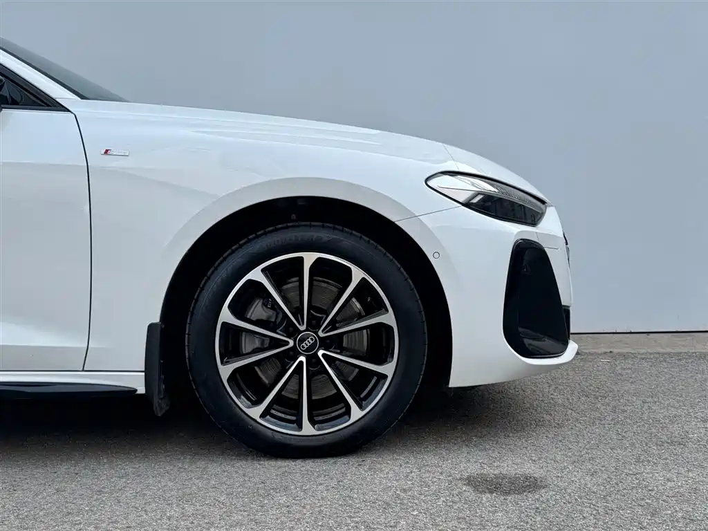 Audi A5L 2026 2.0T Sports Edition Plus купить на сайте DeffCars
