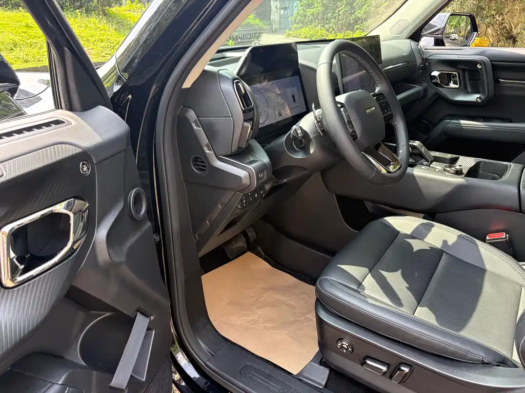 Haval Big Dog PLUS 2023 2.0T two-wheel drive wild version Plus купить на сайте DeffCars