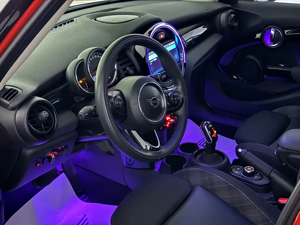 Mini 2019 1.5T COOPER Classic Five-Door Edition купить на сайте DeffCars