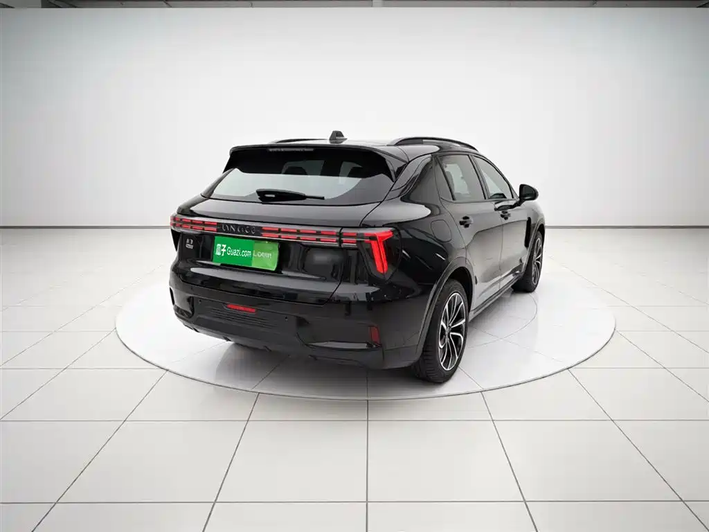 Lynk & Co 01 2023 1.5TD EM-F PM купить на сайте DeffCars