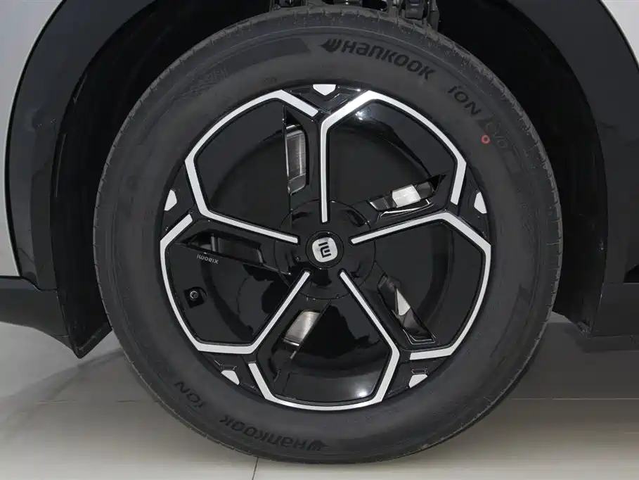 Xiaomi YU7 2025 ultra-long battery life rear-wheel drive version купить на сайте DeffCars